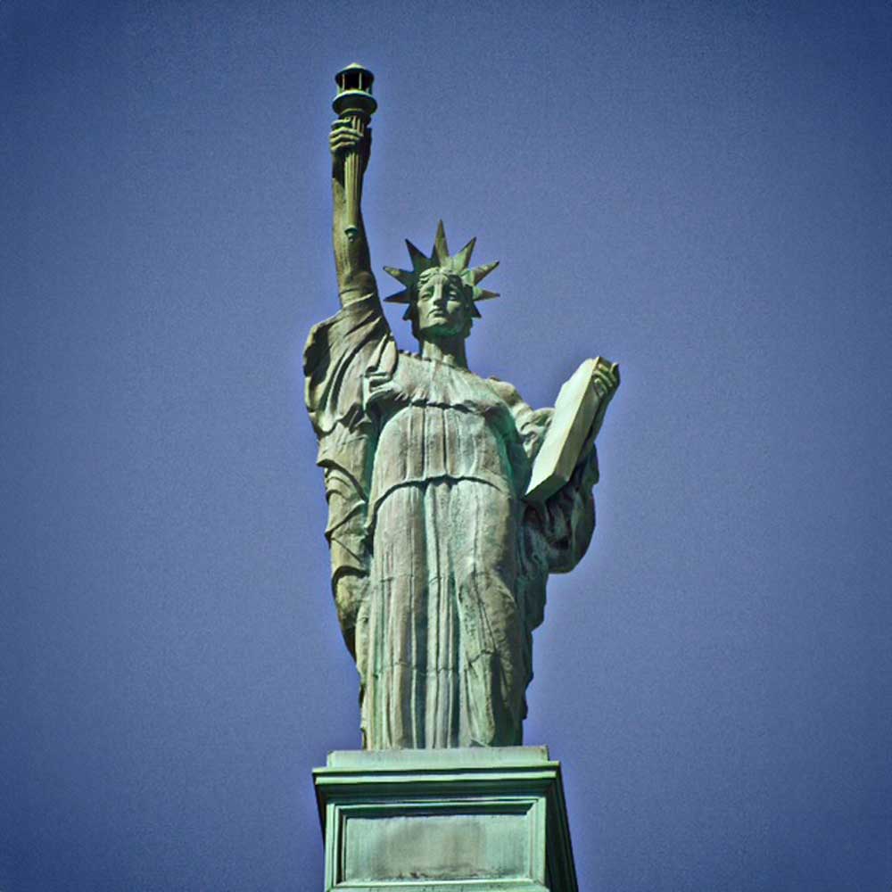 Liberty statue in Buffalo, NY